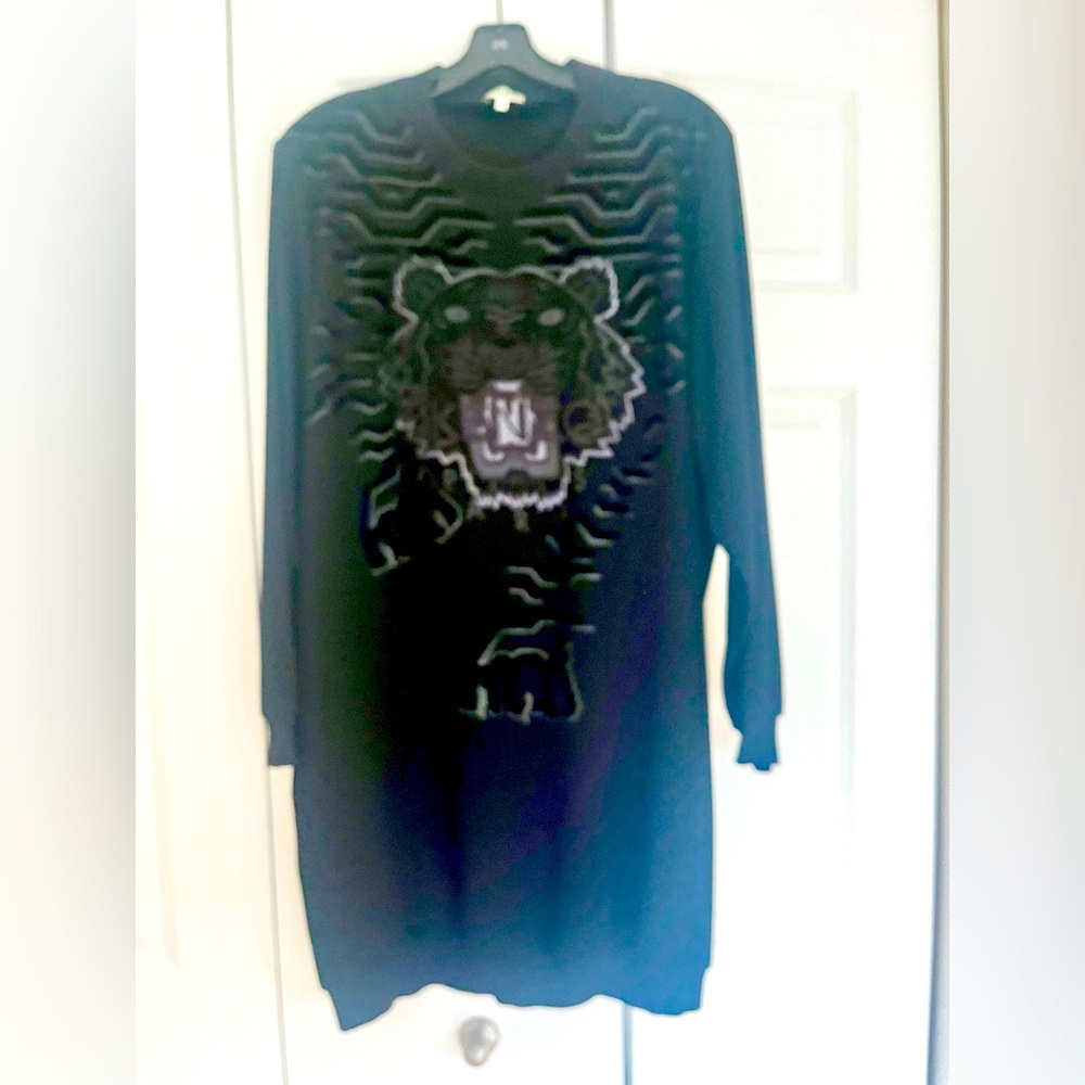 Kenzo sweater dress, black color, good conditions, size M.